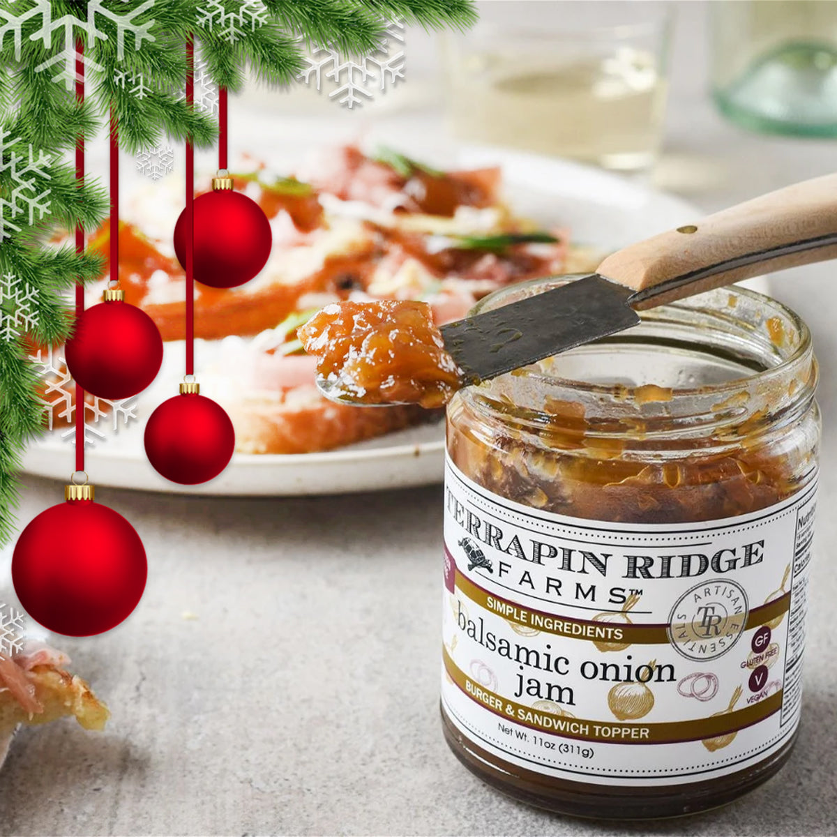 'Tis the season for delicious food shared together with loved ones! 🎄🍽️ 'Tis the season for delicious food shared together with loved ones! 🎄🍽️